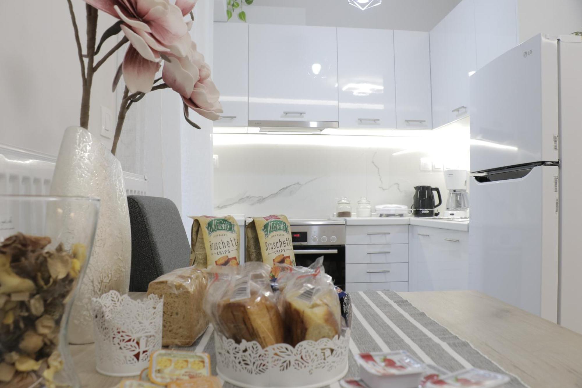 Helen'S Little Castle Free Private Parking Apartment Tesalonika Bagian luar foto