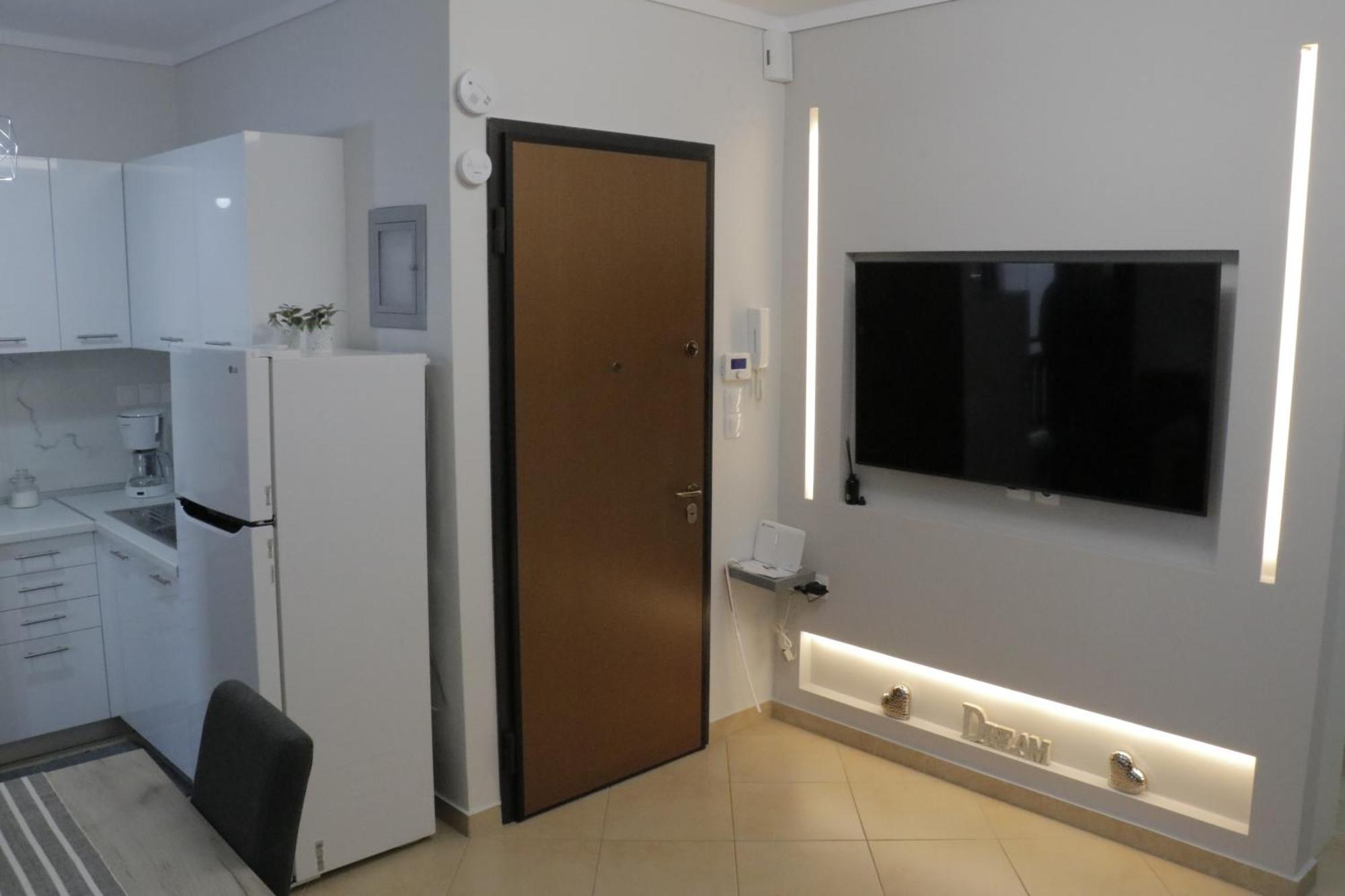 Helen'S Little Castle Free Private Parking Apartment Tesalonika Bagian luar foto