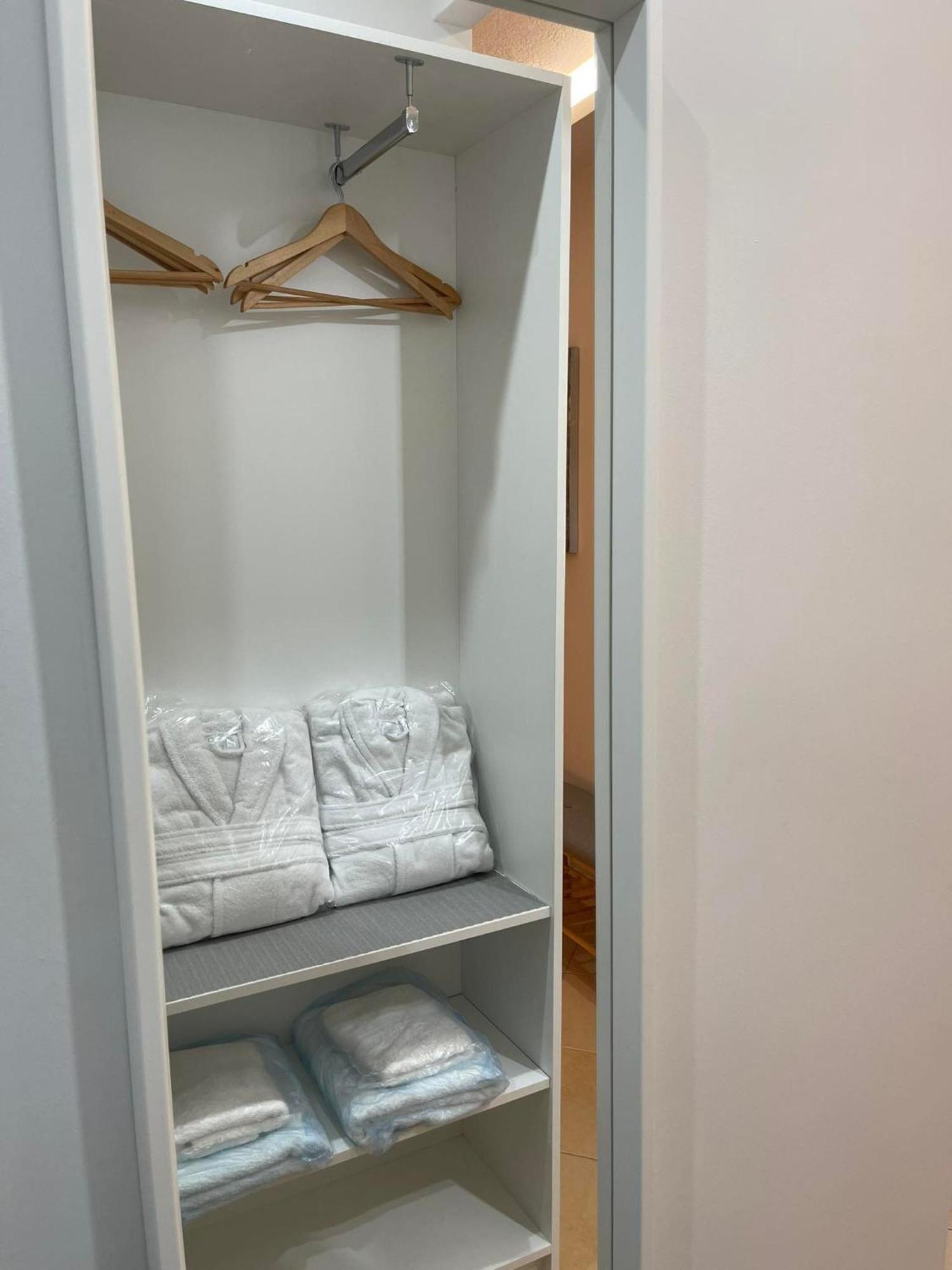 Helen'S Little Castle Free Private Parking Apartment Tesalonika Bagian luar foto