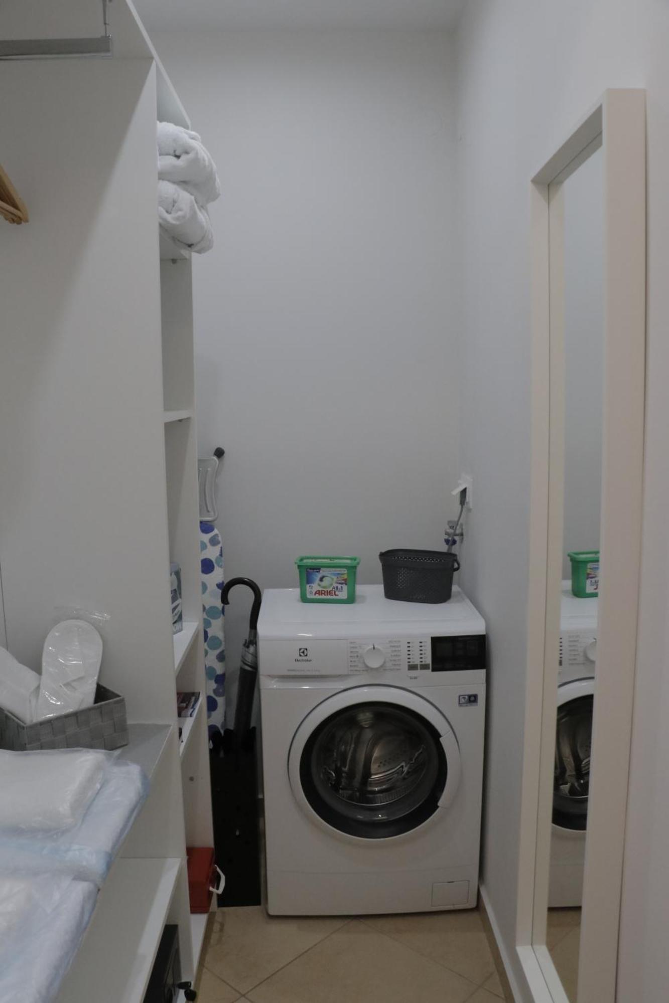 Helen'S Little Castle Free Private Parking Apartment Tesalonika Bagian luar foto